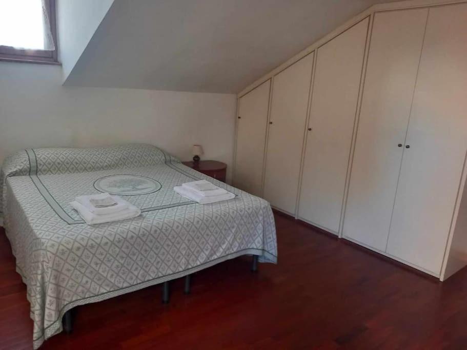 I Tre Re Via Toledo Nápoly Kültér fotó