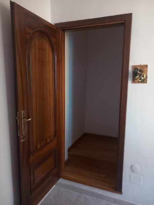 I Tre Re Via Toledo Nápoly Kültér fotó